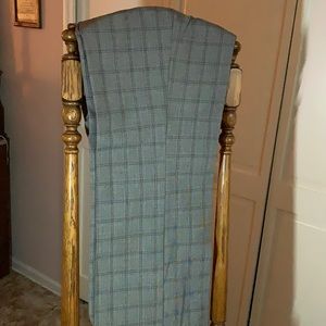 Women’s dress trousers